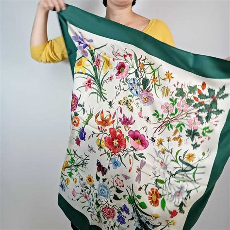 foulard flora gucci|gucci flora orchid.